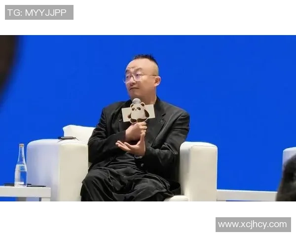 杨磊专访：从青涩少年到足球明星的成长之路回顾